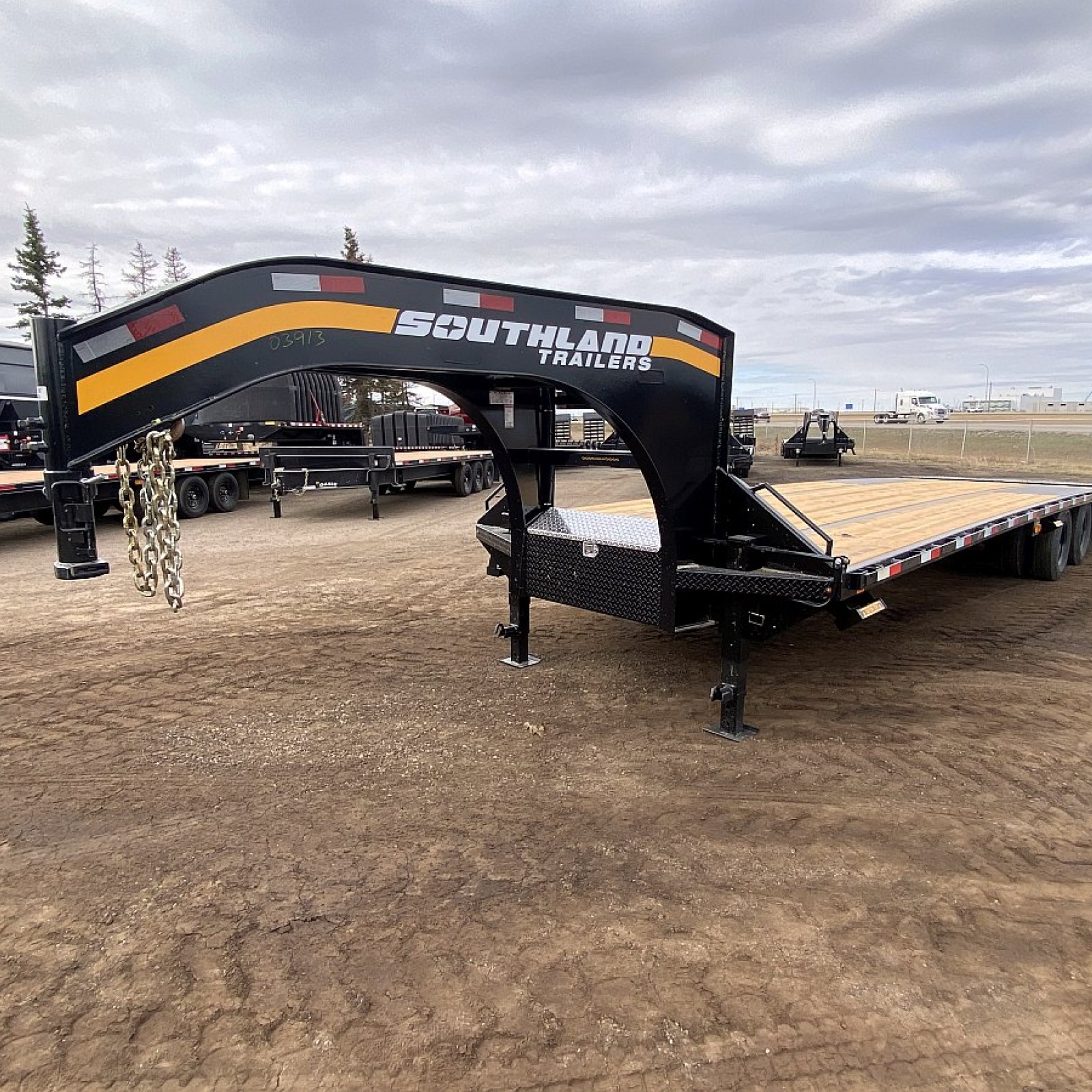 2025 Southland 26'+6' Gooseneck Trailer 25' Long Equipment