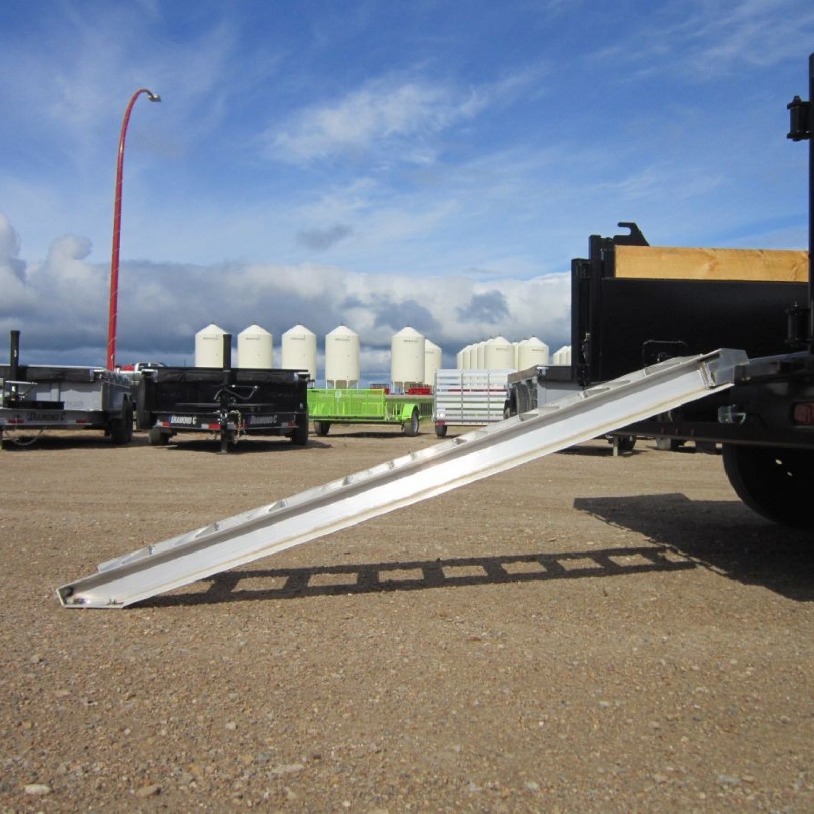 *Limited Time Rebate* 2025 Southland SL71416KHD Dump Trailer Inventory