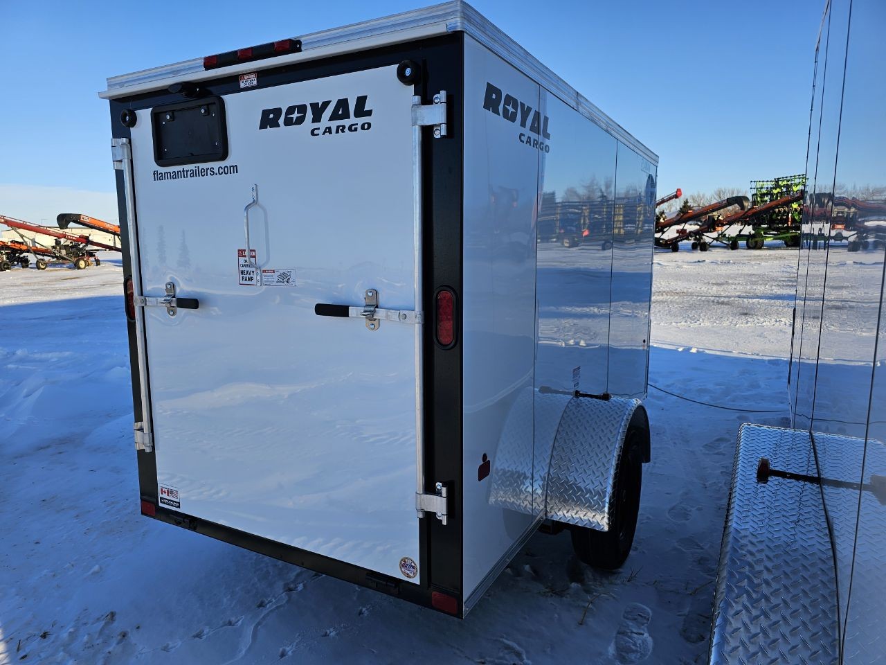 2025-royal-lch-5-x-10-v-nose-cargo