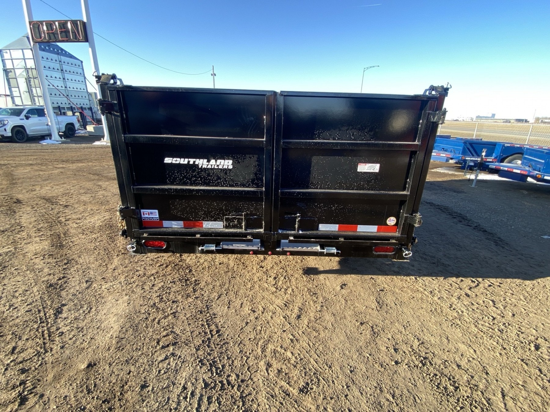 2025 Southland 14' High Side Dump Trailer Trailer Inventory