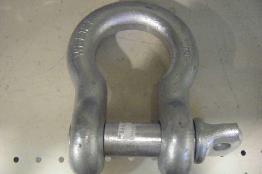 1-1-4 inch shackle
