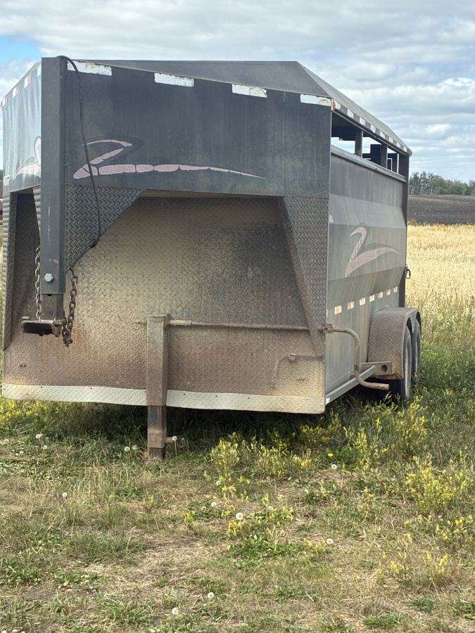 2000 Wilkonson 16' Gooseneck Stock Trailer