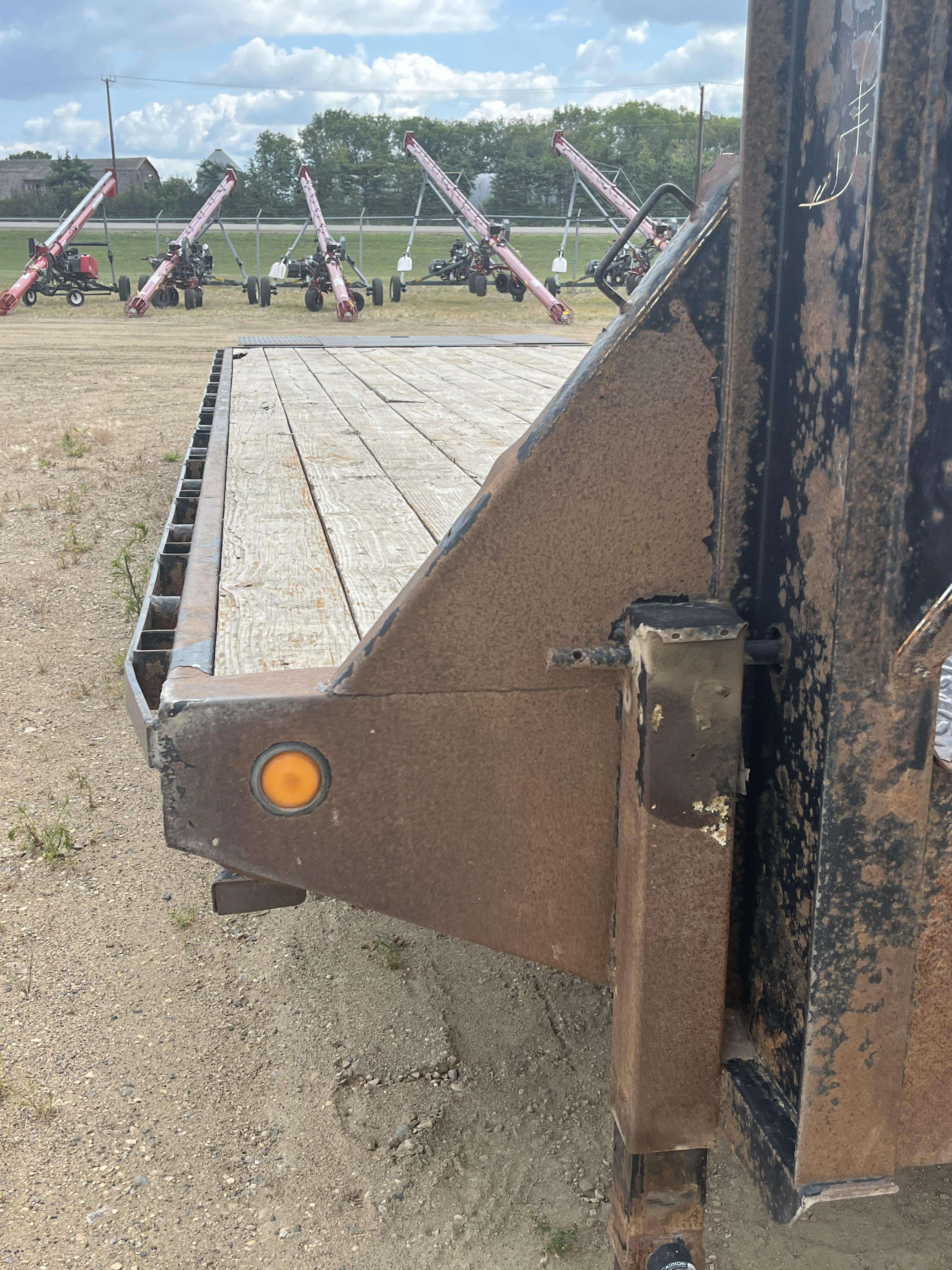 2008 PJ 30' Gooseneck Flat Deck Trailer