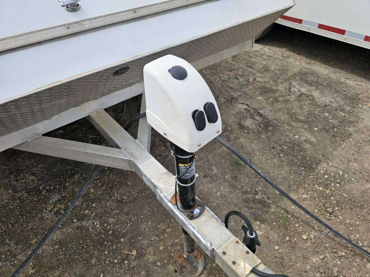 2009 Nash Car Sno-Bounder 8' x 12' 2 Sled Enclosed Trailer