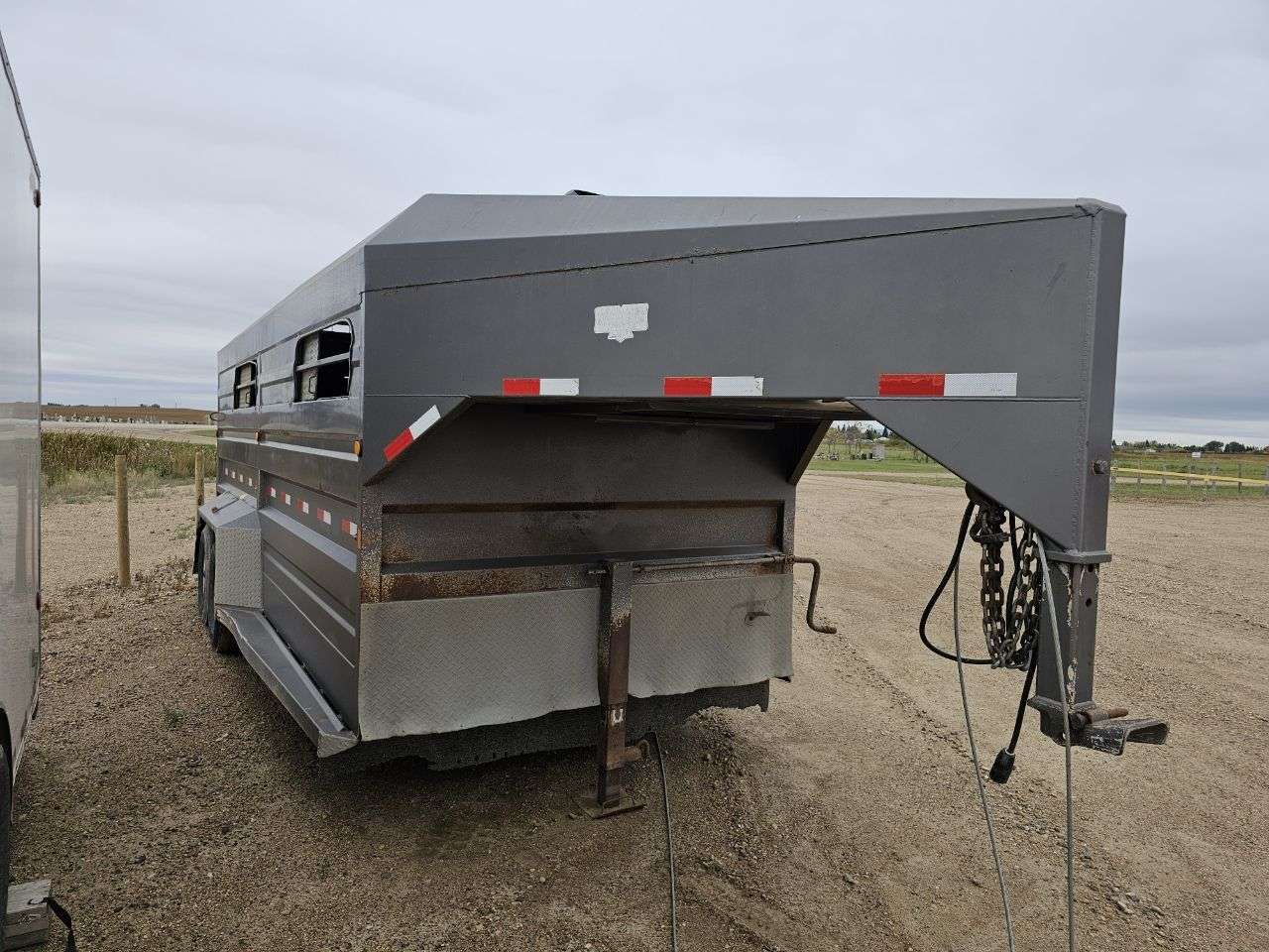 2009 Norbert 7'6" x 20' Gooseneck Livestock Trailer