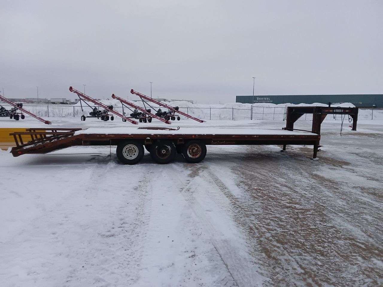2009 Trailtech H370 24' + Beavertail Flat Deck Trailer
