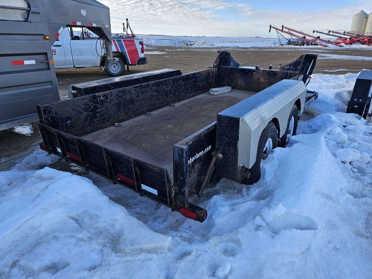 2011 Weber Lane 14' Air Tow Trailer