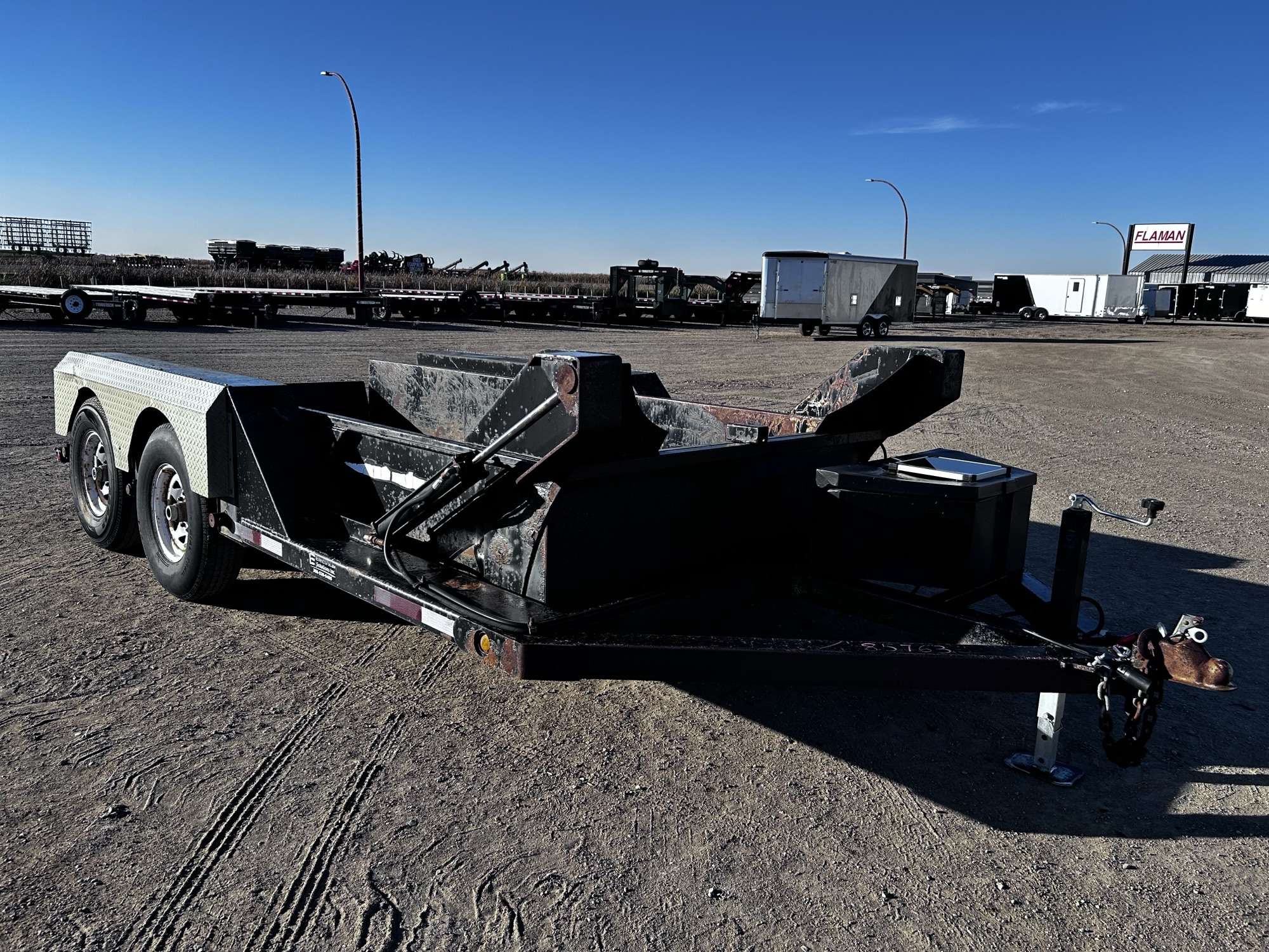 2011 Weber Lane 14' Air Tow Trailer