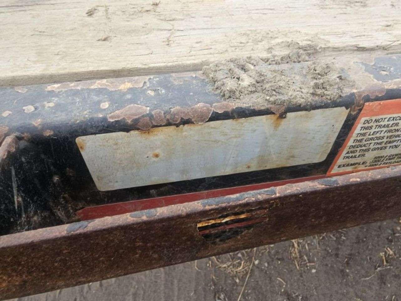 2012 Diamond C DEC 8.6' x 20' Flat Deck Trailer