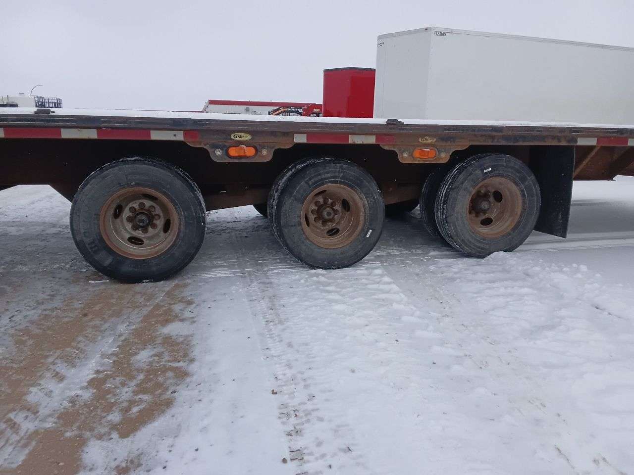 2012 Gator GN Beavertail Flatdeck Trailer