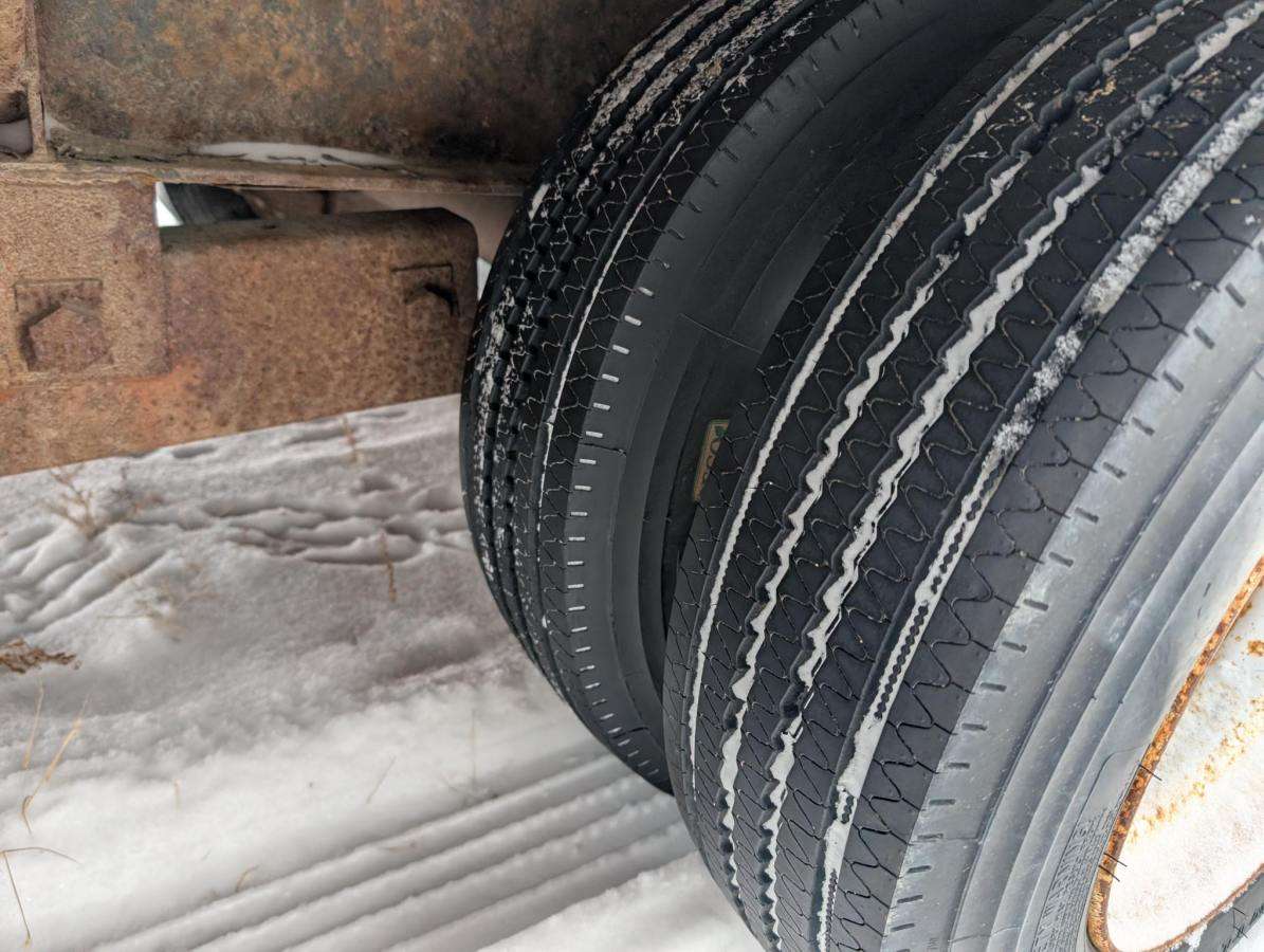 2012 Trailtech TD215GN 28' Gooseneck Flat Deck Trailer