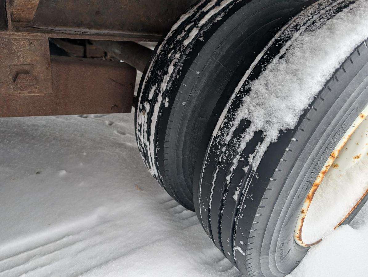 2012 Trailtech TD215GN 28' Gooseneck Flat Deck Trailer