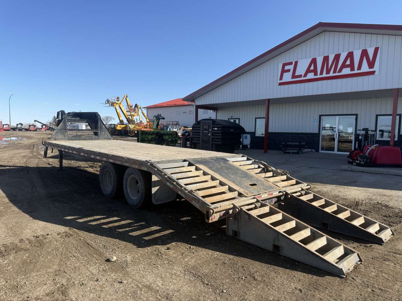 2014 Sure-Trac 8 x 26 Beavertail GN Trailer