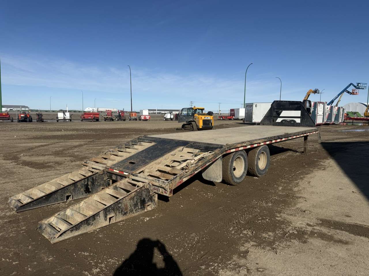 2014 Sure-Trac 8 x 26 Beavertail GN Trailer