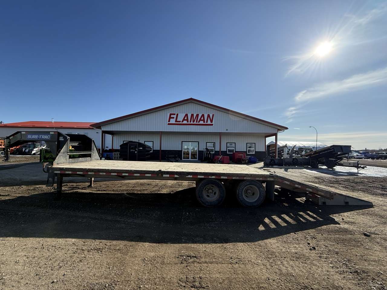 2014 Sure-Trac 8 x 26 Beavertail GN Trailer