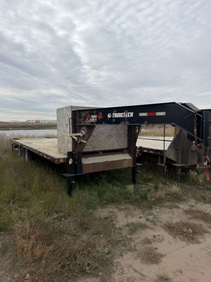 2014 Trailtech H370 24' + Beavertail GN Trailer