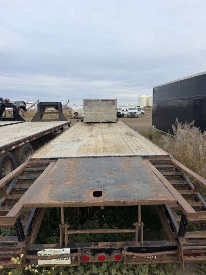 2014 Trailtech H370 24' + Beavertail GN Trailer