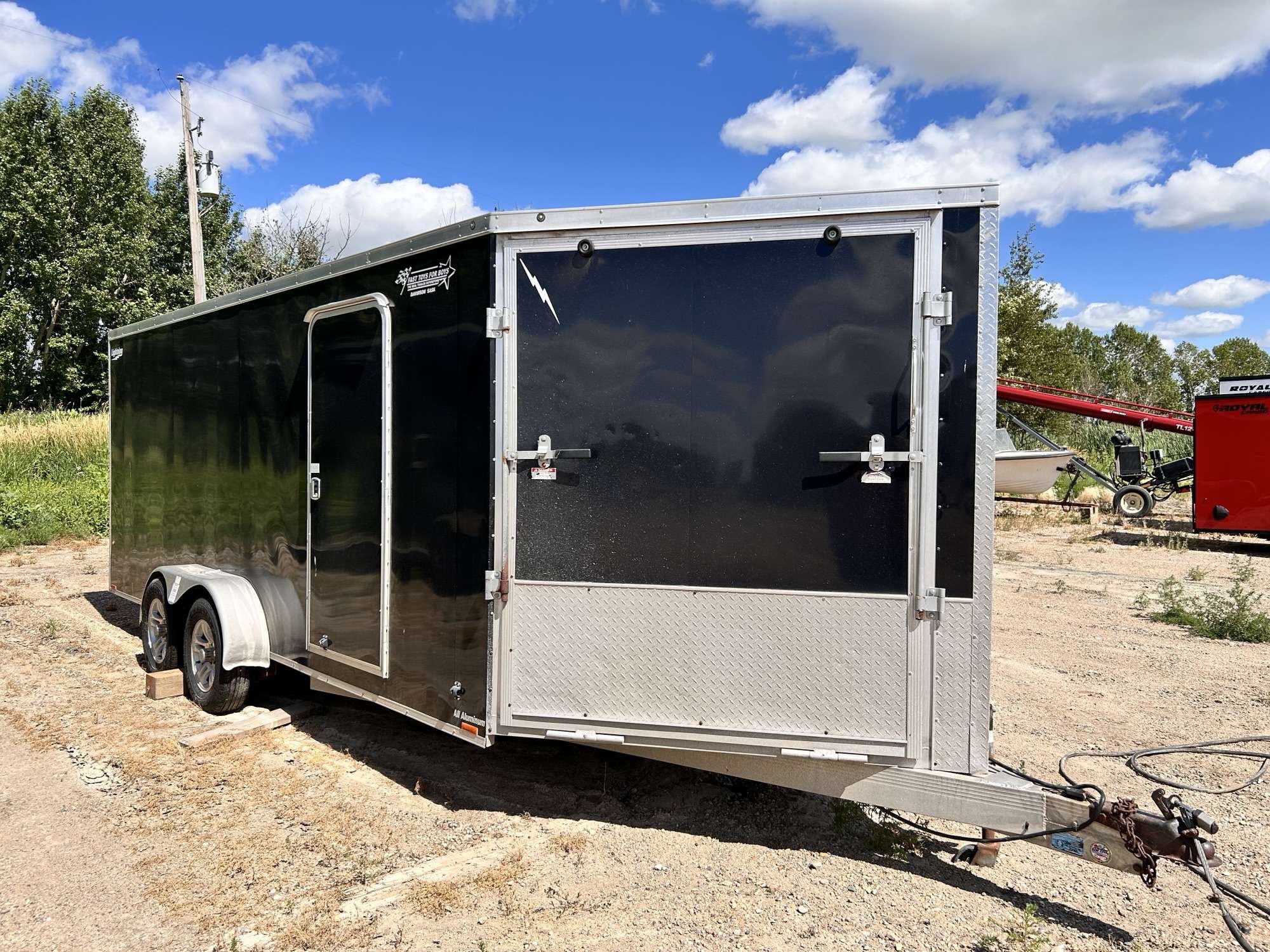2015 Lightning 21' Enclosed Aluminum 3 Place Trailer