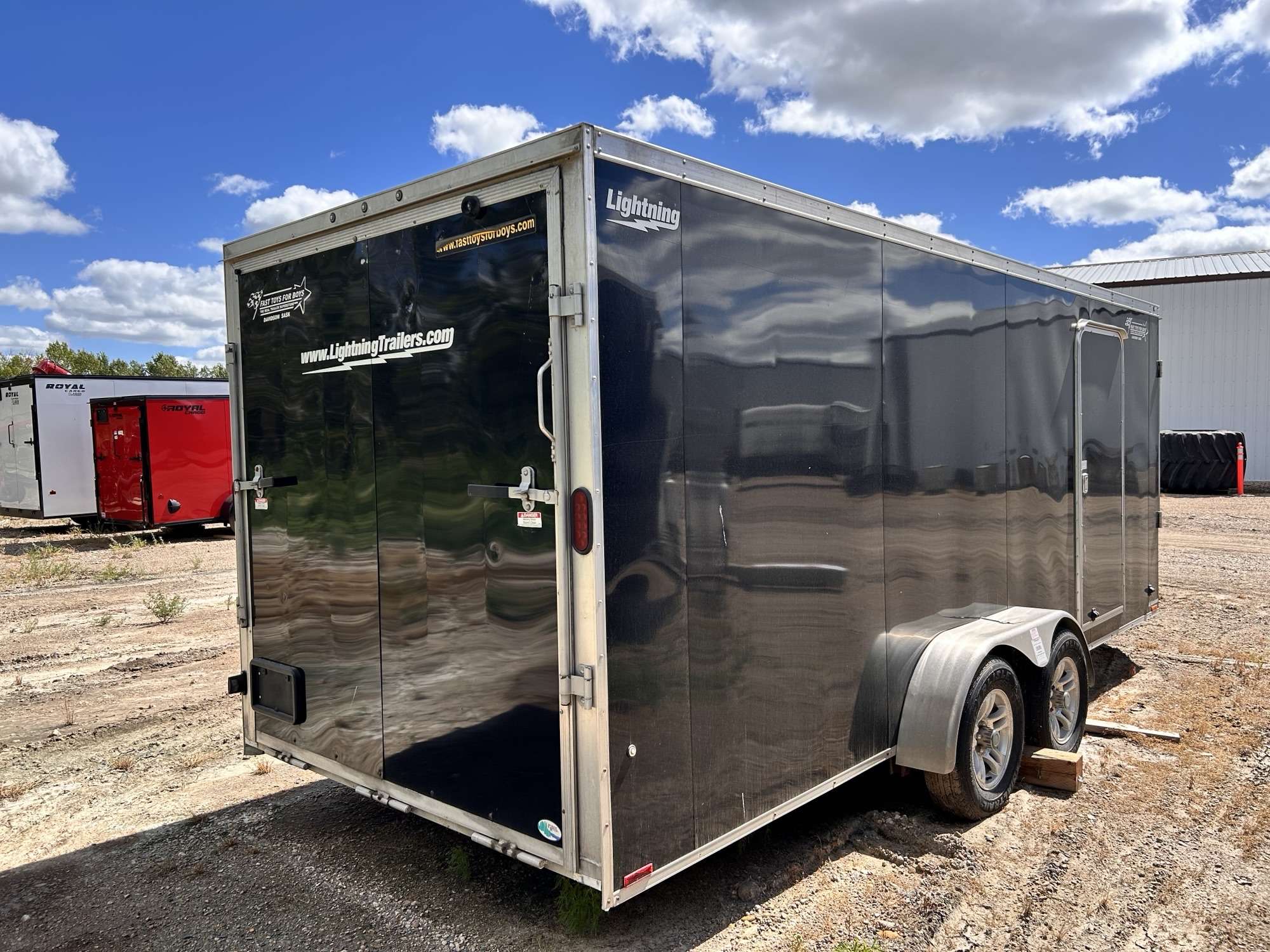 2015 Lightning 21' Enclosed Aluminum 3 Place Trailer