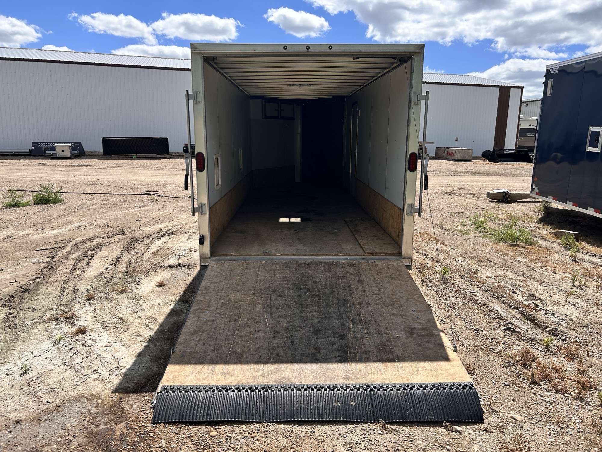 2015 Lightning 21' Enclosed Aluminum 3 Place Trailer