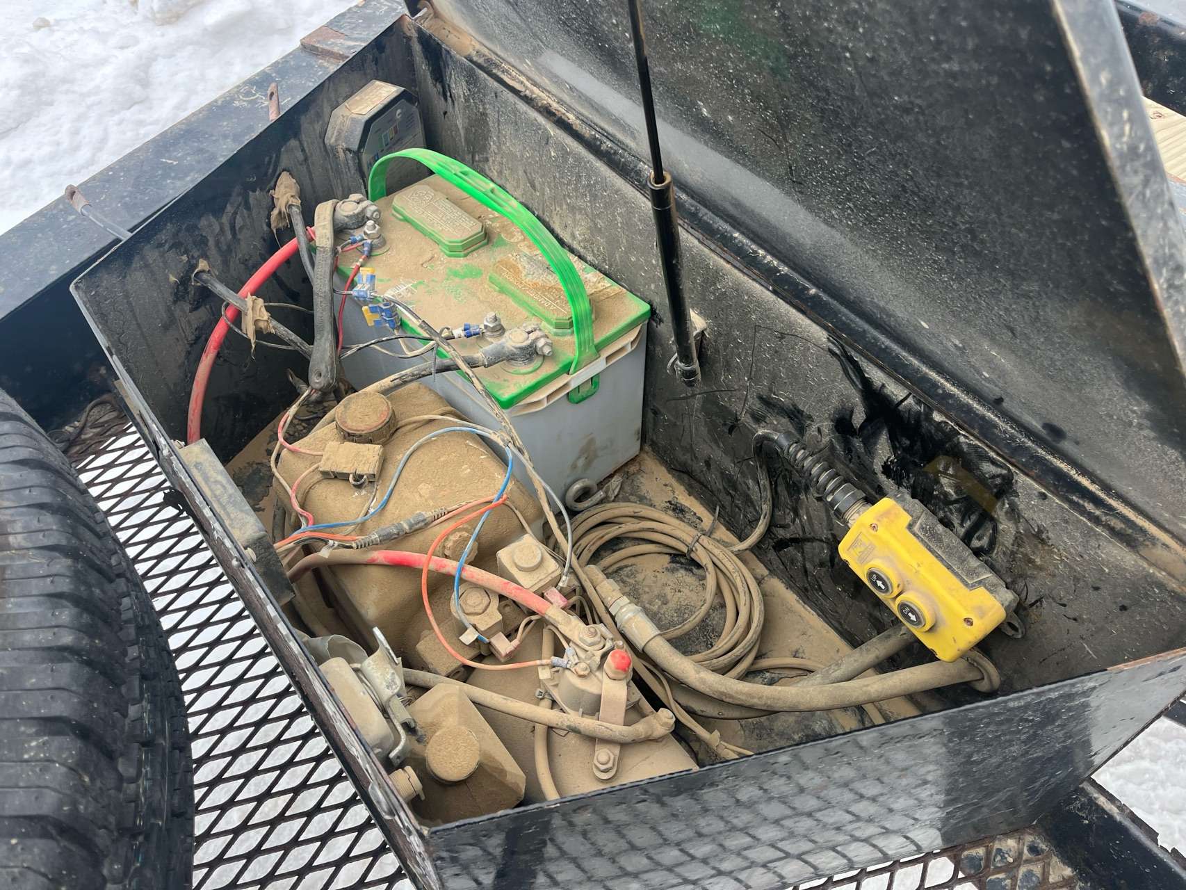 2015 PJ Trailers T8222 Flat Deck Trailer