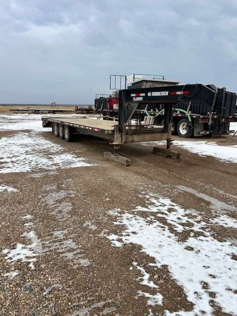 2016 Trailtech H370 Gooseneck Flat Deck Trailer
