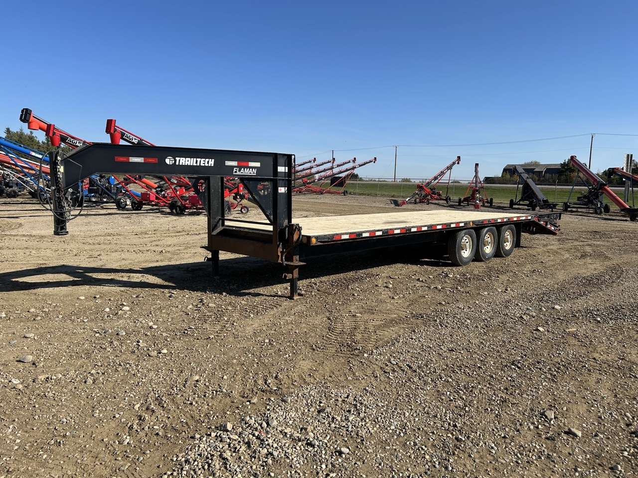 2016 Trailtech H370 Gooseneck Flat Deck Trailer