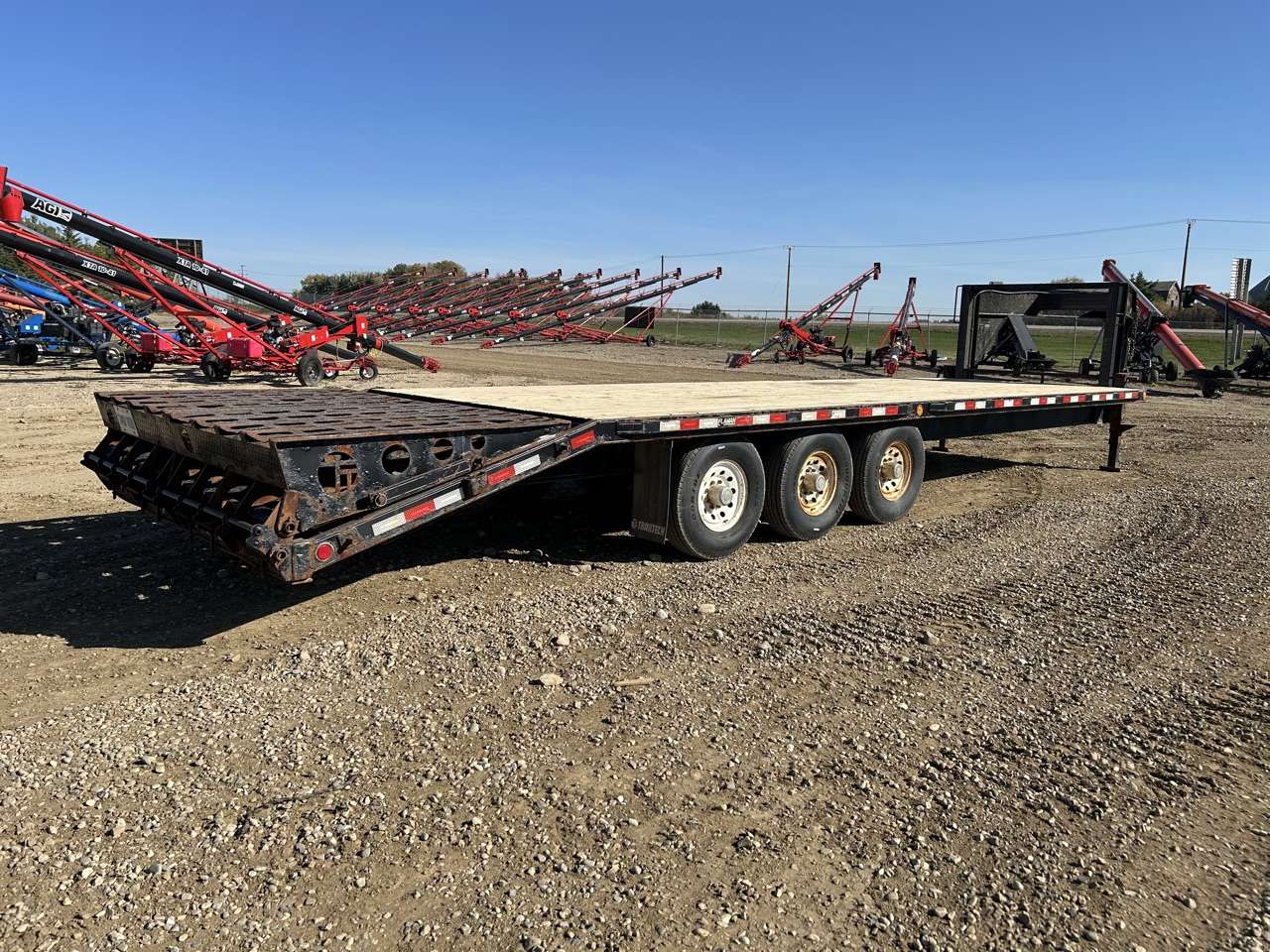 2016 Trailtech H370 Gooseneck Flat Deck Trailer