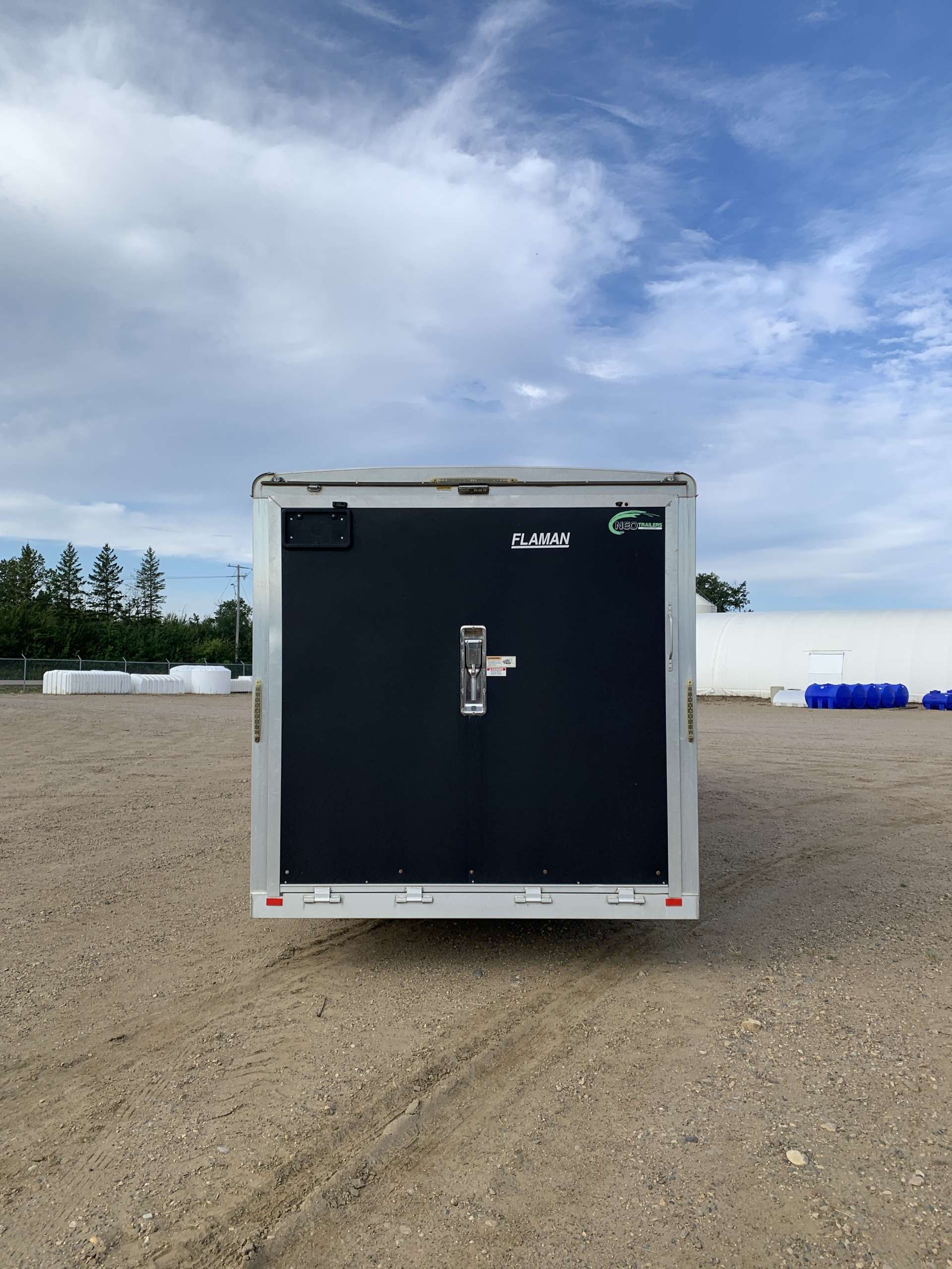 2017 Neo NASX 8'6" x 24' Toy Hauler Trailer