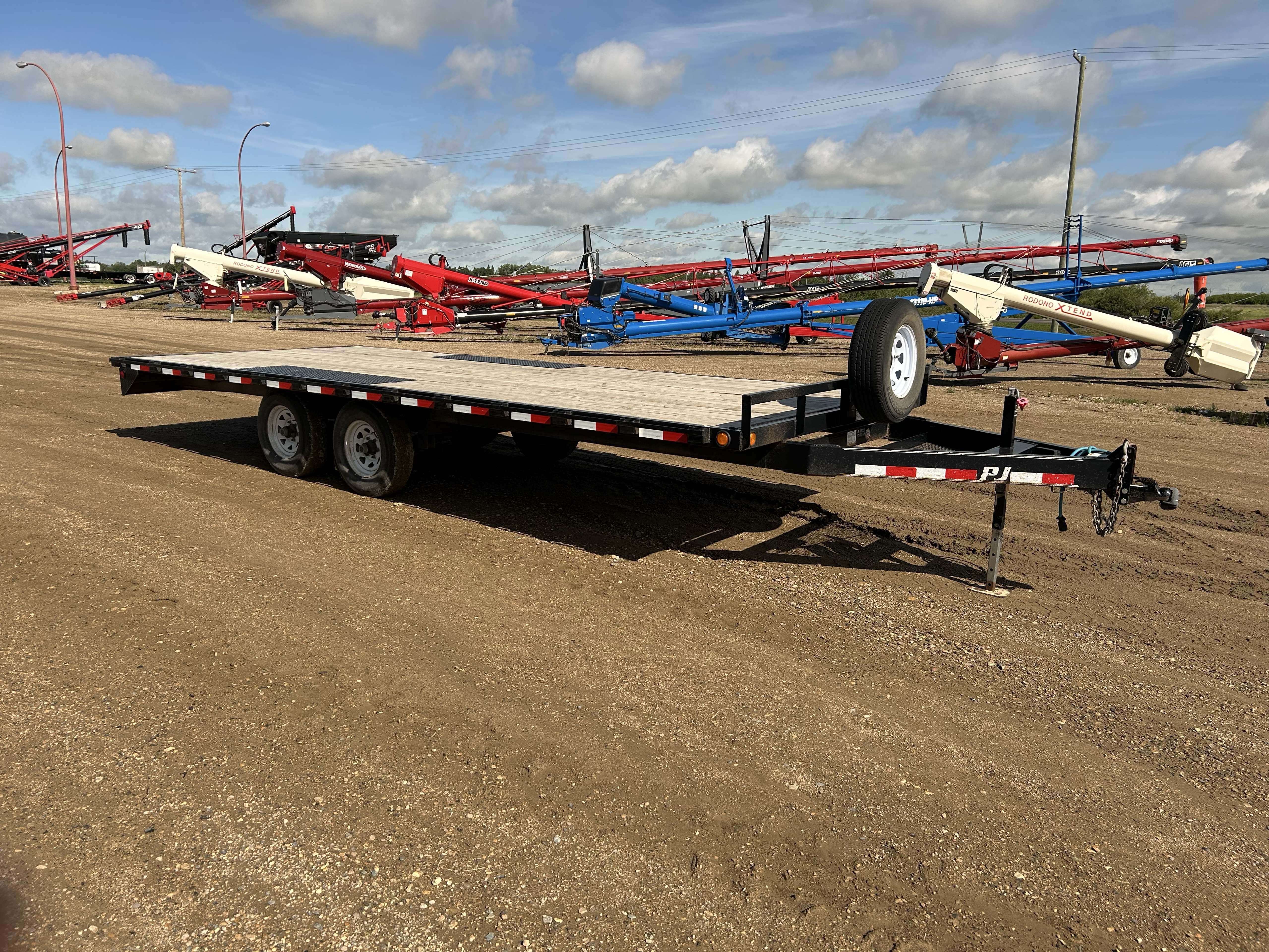 2019 PJ 20' Deckover Flat Deck