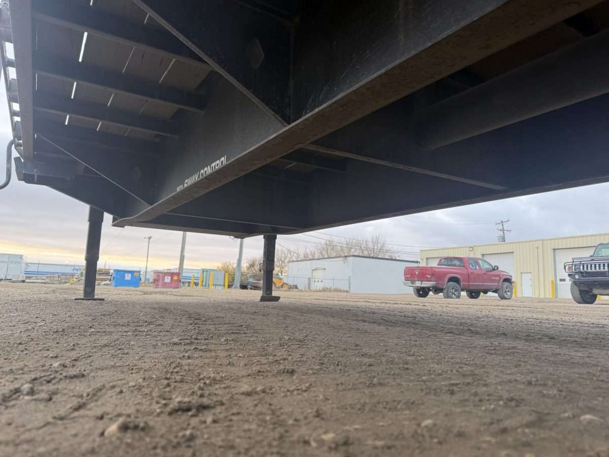 2021 Diamond C FMAX 310 32' Gooseneck Flat Deck Trailer