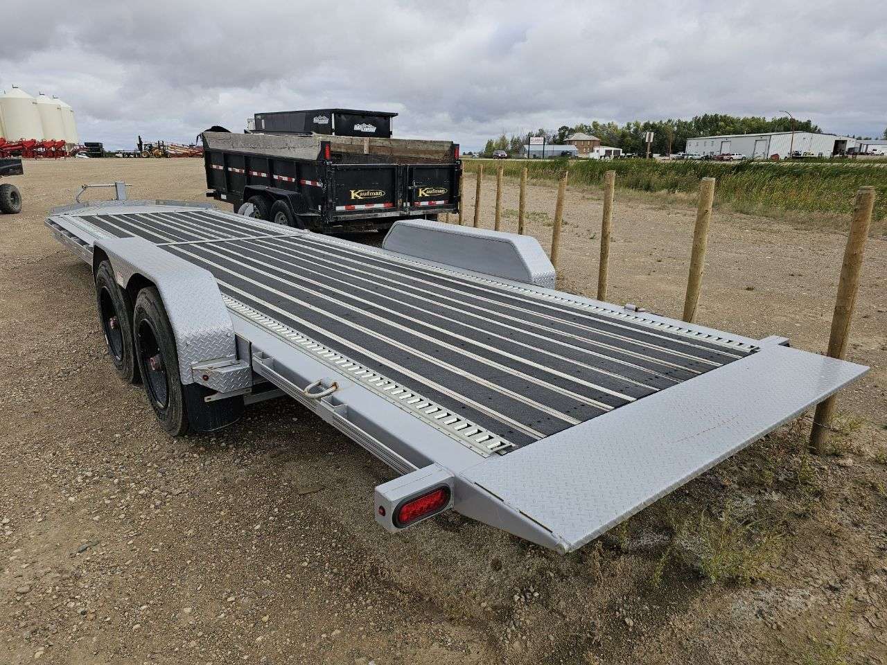 2021 Diamond C HDT 8'6" x 22' Partial Tilt Trailer