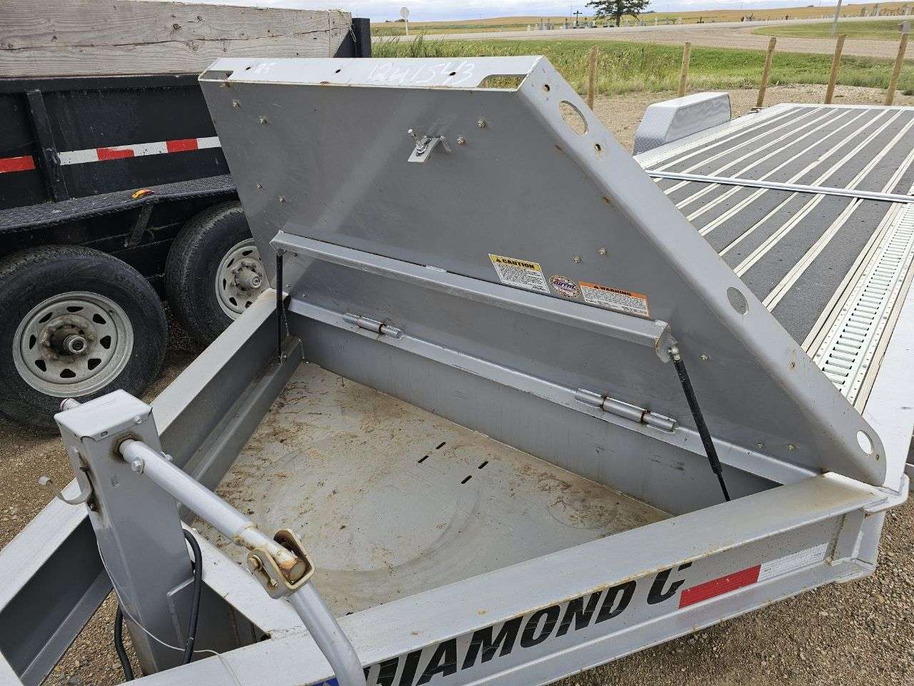 2021 Diamond C HDT 8'6" x 22' Partial Tilt Trailer