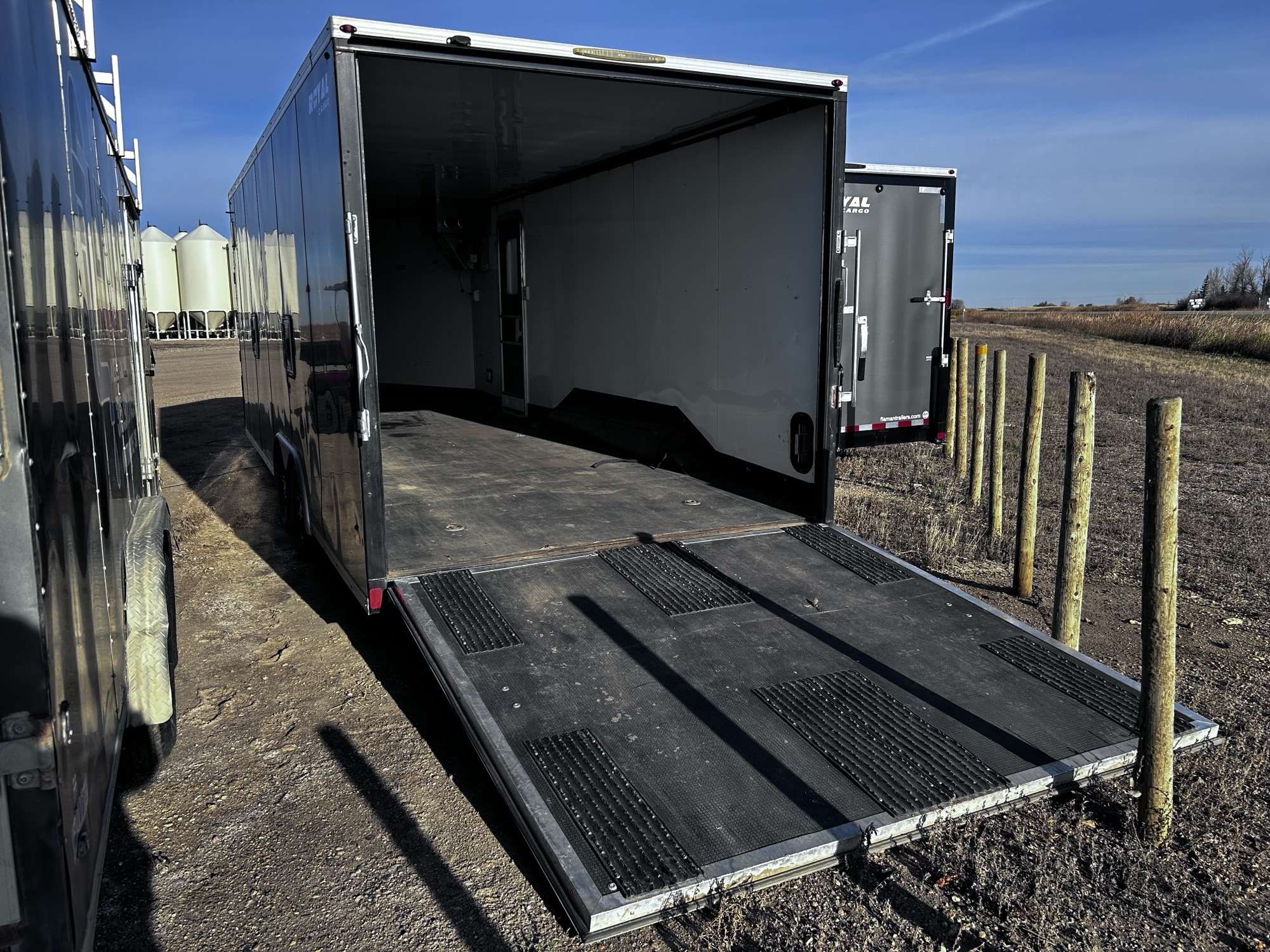 2022 Royal 8'6" x 22' + 4' V-Nose Toy Hauler Trailer
