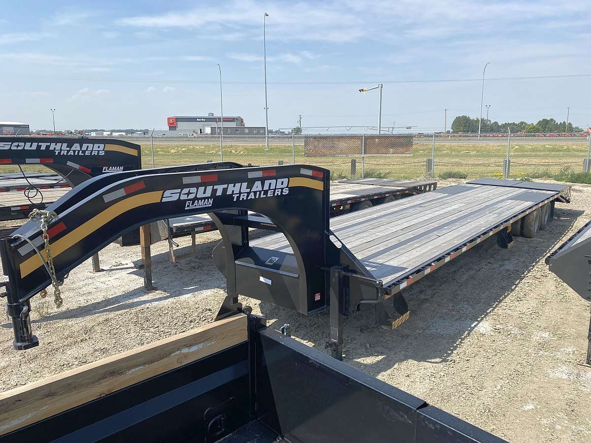 2022 Southland 32' + 6' Gooseneck Trailer