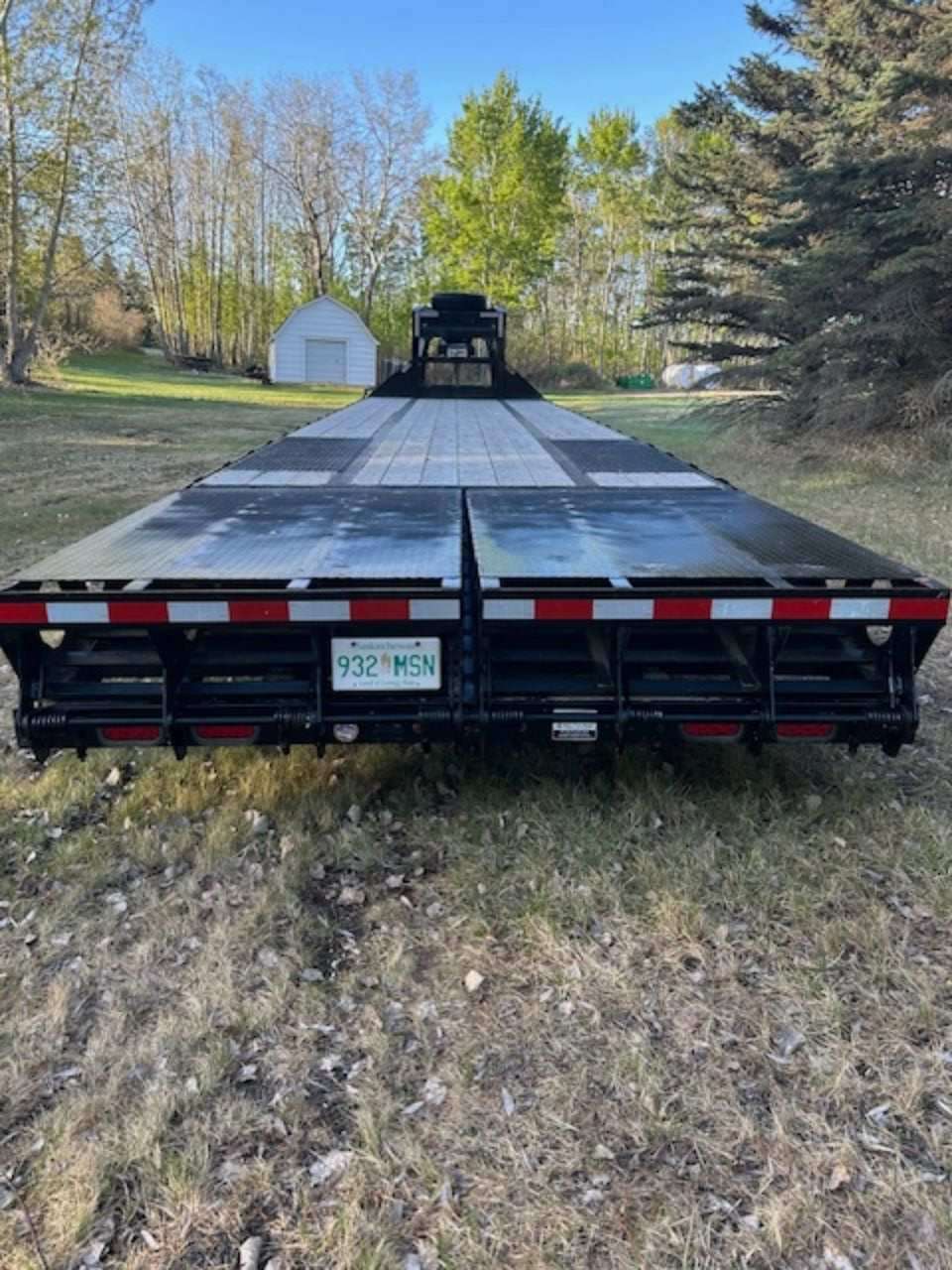 2022 Southland ETGT10-30' Beavertail GN Flat Deck Trailer