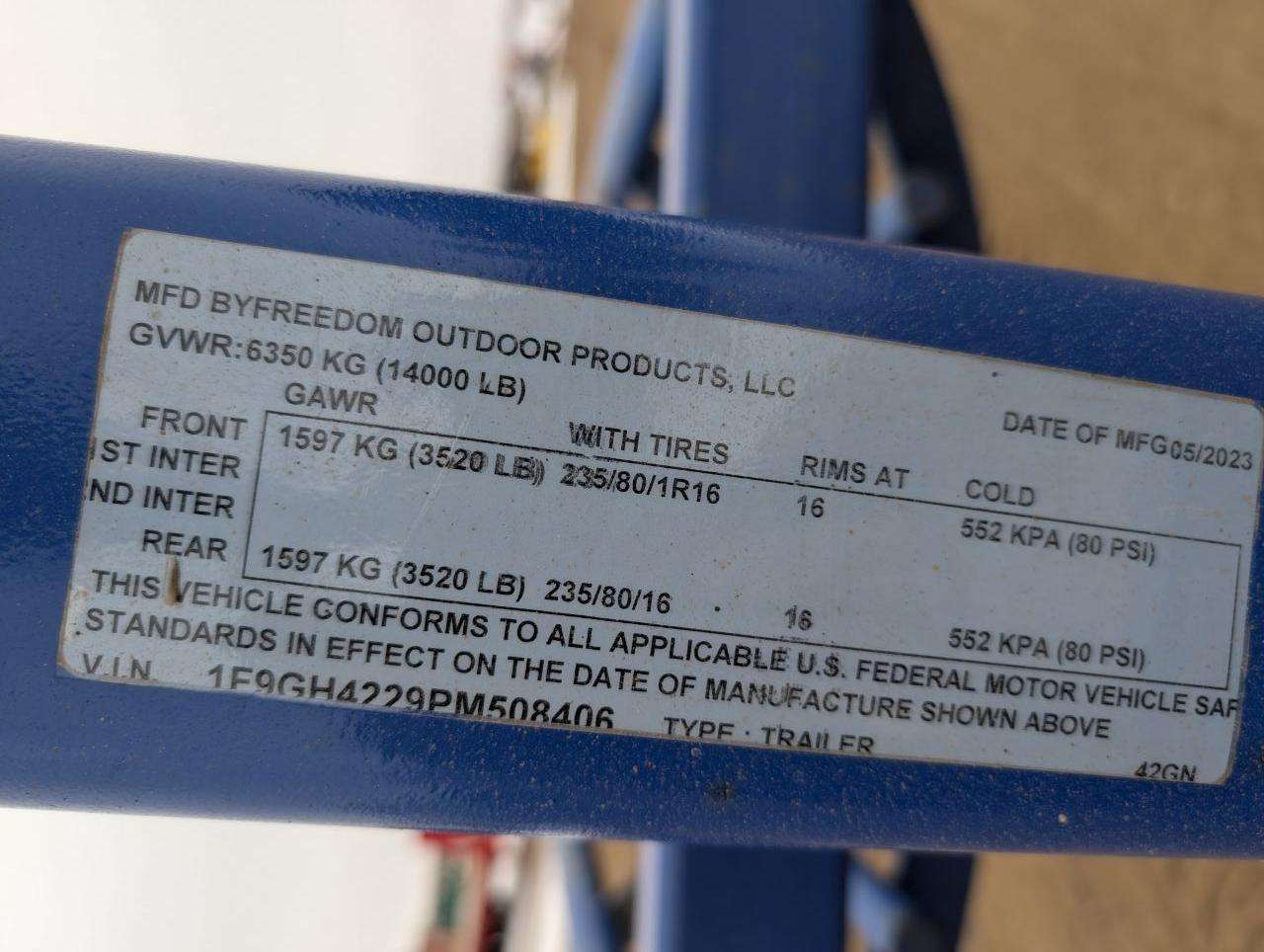 2023 42' Arrow Hyd Tilt Hay Trailer