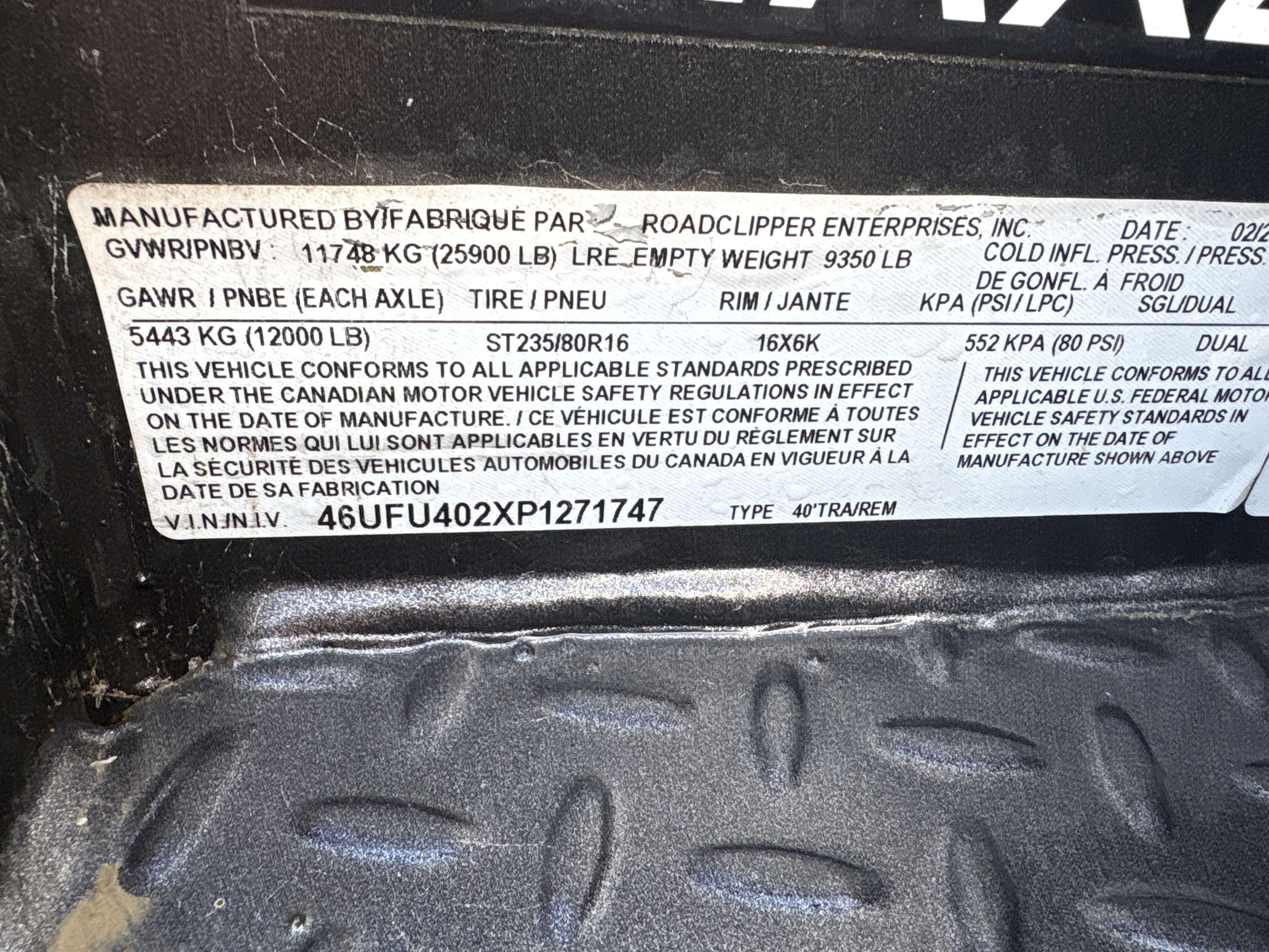 2023 Diamond C 8'6" x 40' GN Beavertail Flat Deck Trailer
