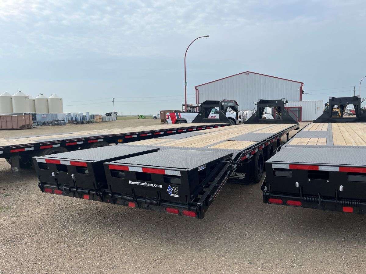 2023 Diamond C FMAX 8'5" x 35' Gooseneck Flat Deck