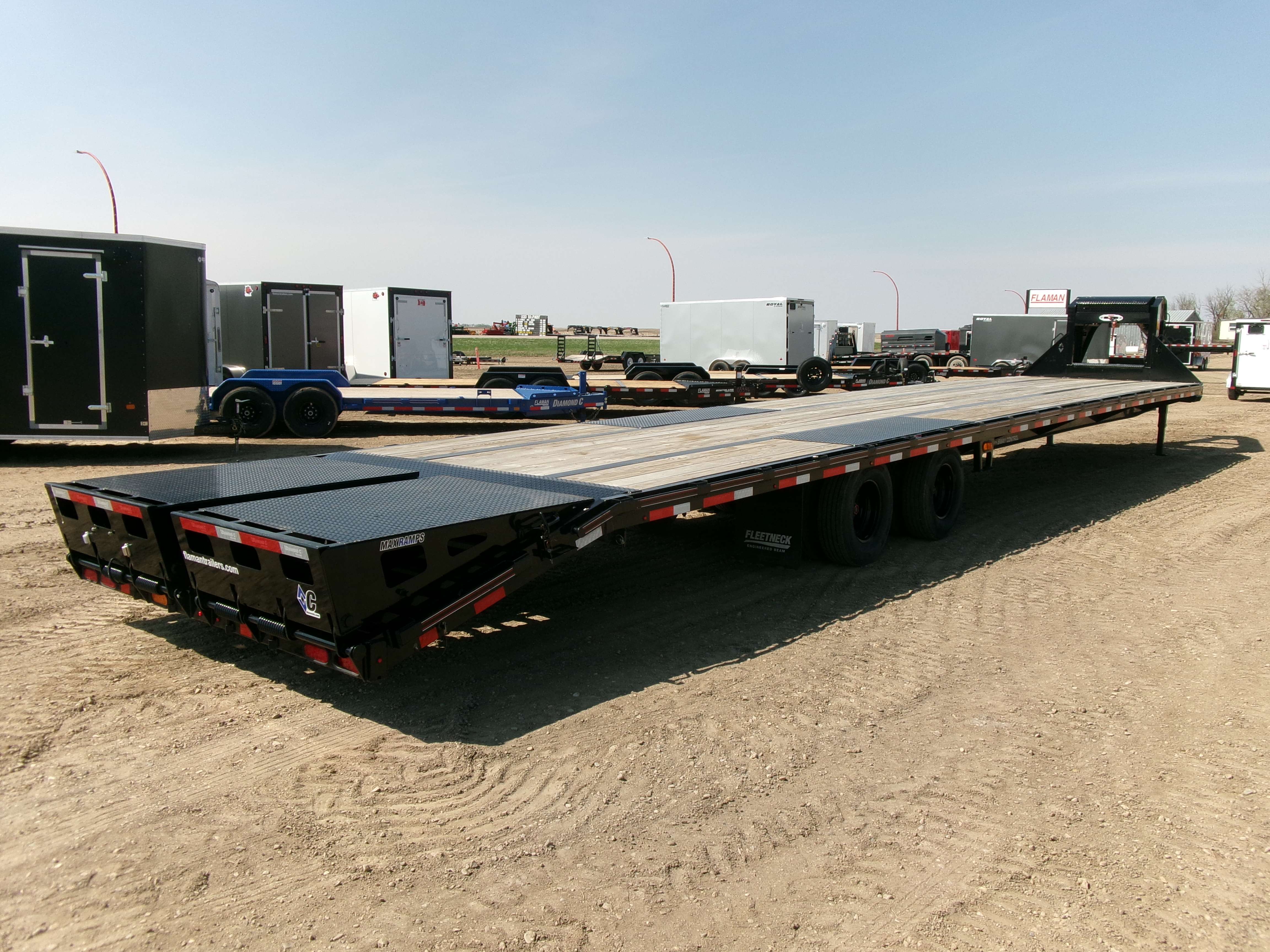 2023 Diamond C FMAX 8'5" x 44' Flat Deck