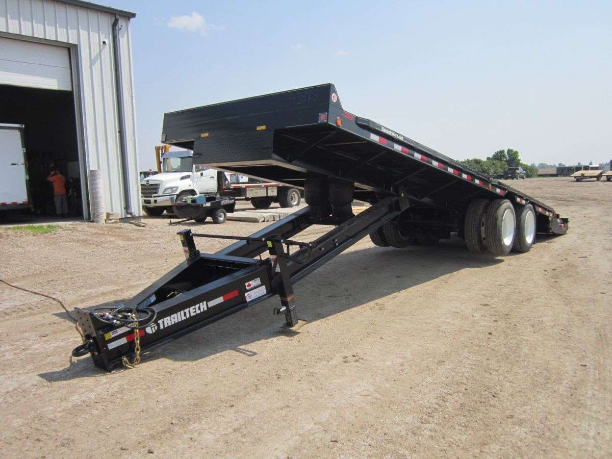 2023 Trailtech TD220 8'6" x 31' Pintle BT Full Tilt Trailer