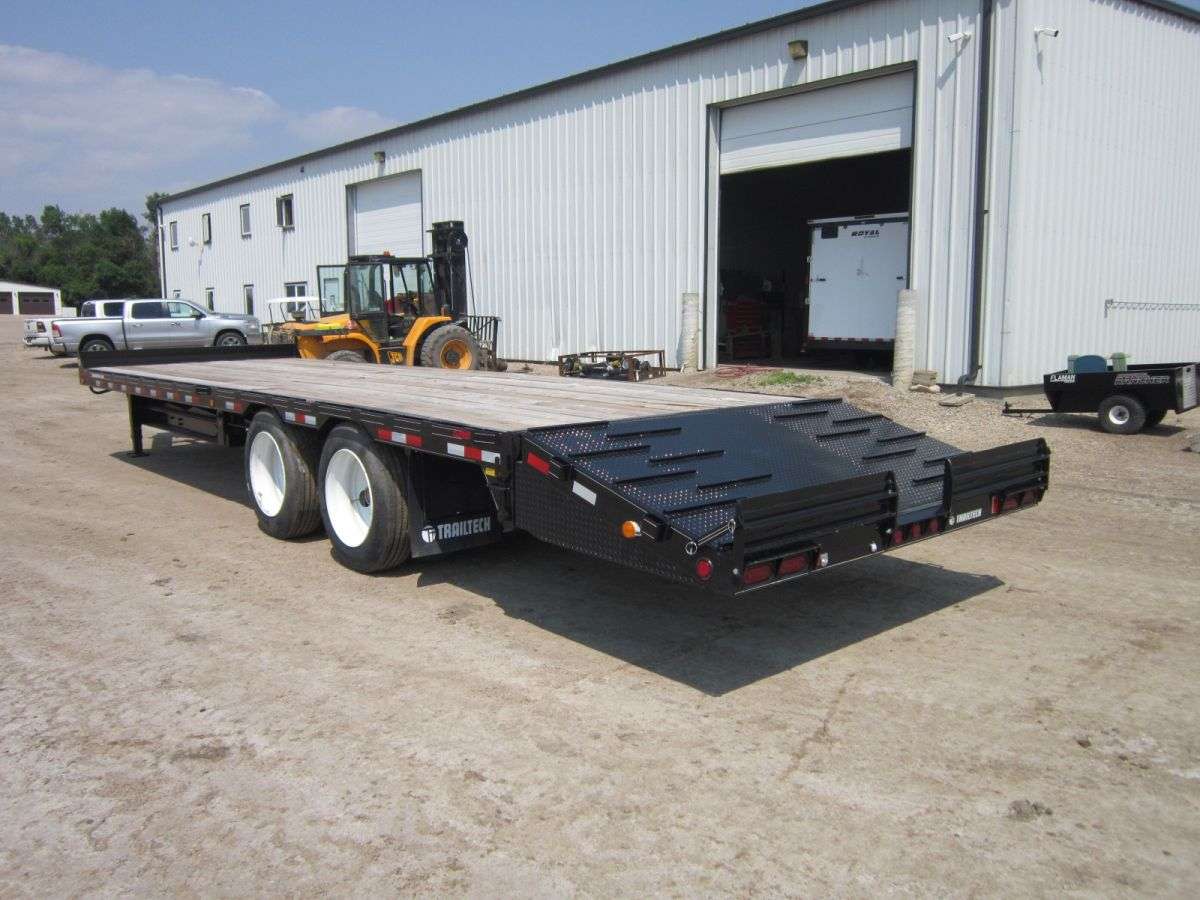 2023 Trailtech TD220 8'6" x 31' Pintle BT Full Tilt Trailer