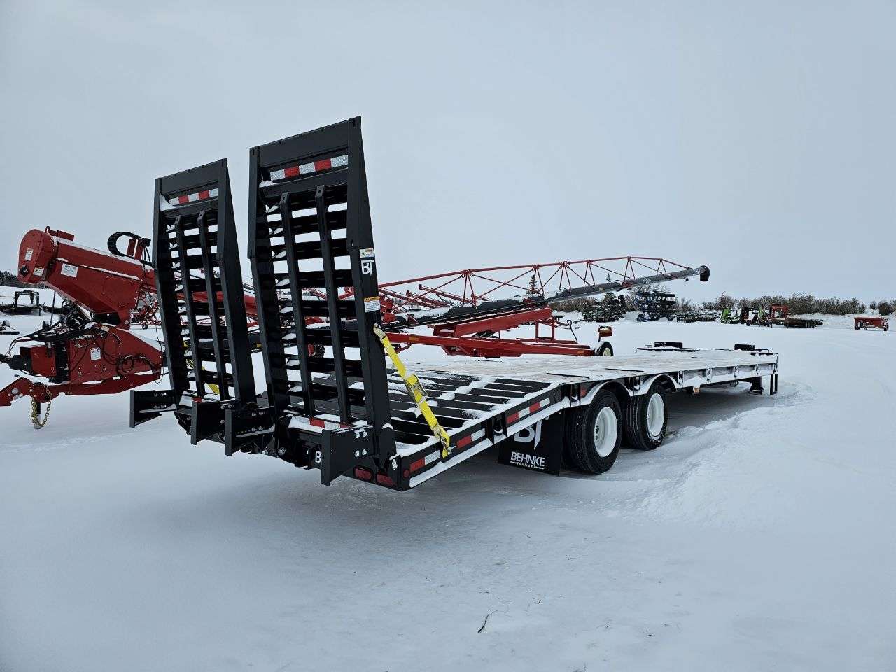 2024 Behnke FBSD 8'6" x 31' Pintle Flat Deck Trailer
