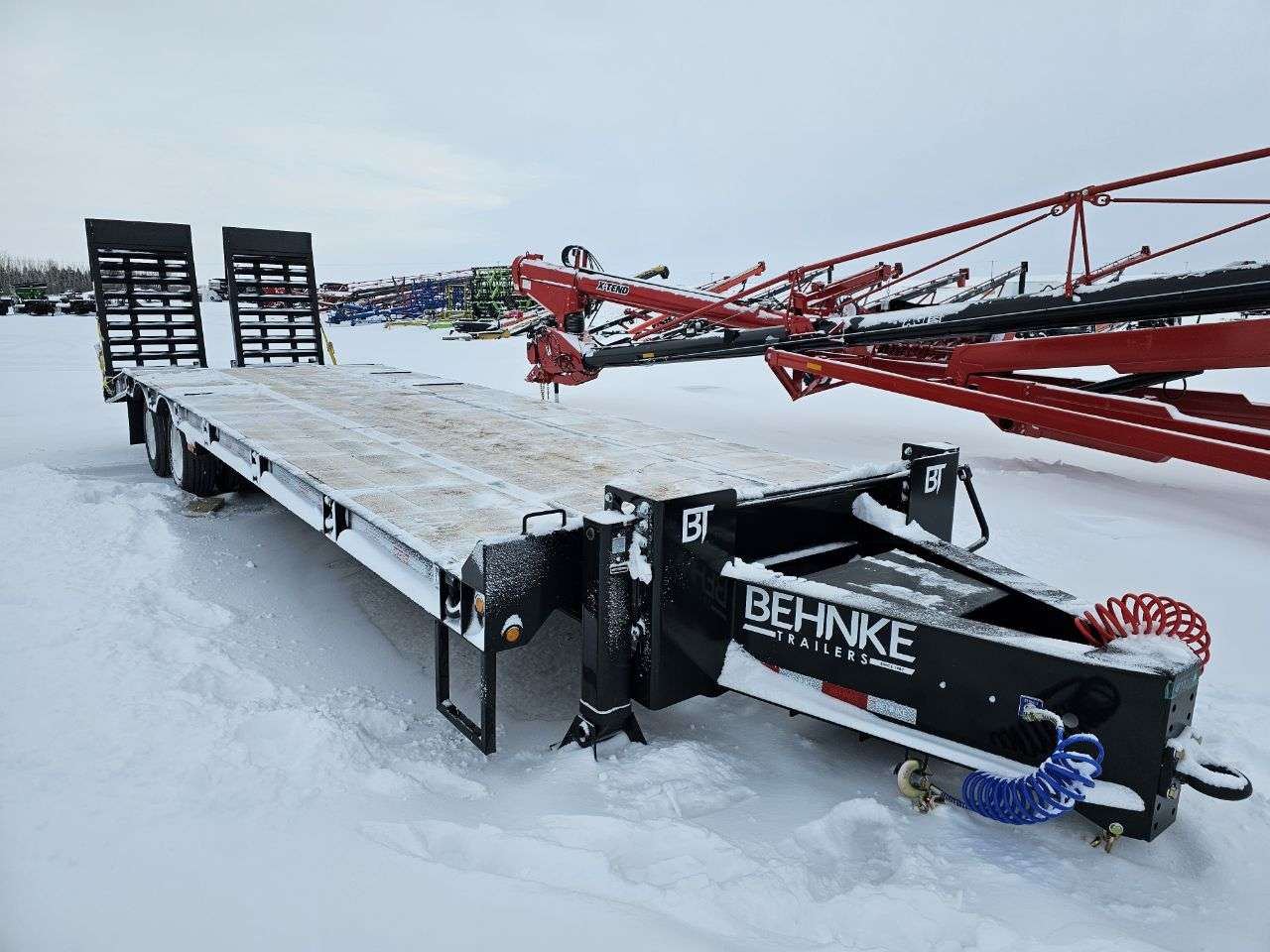 2024 Behnke FBSD 8'6" x 31' Pintle Flat Deck Trailer