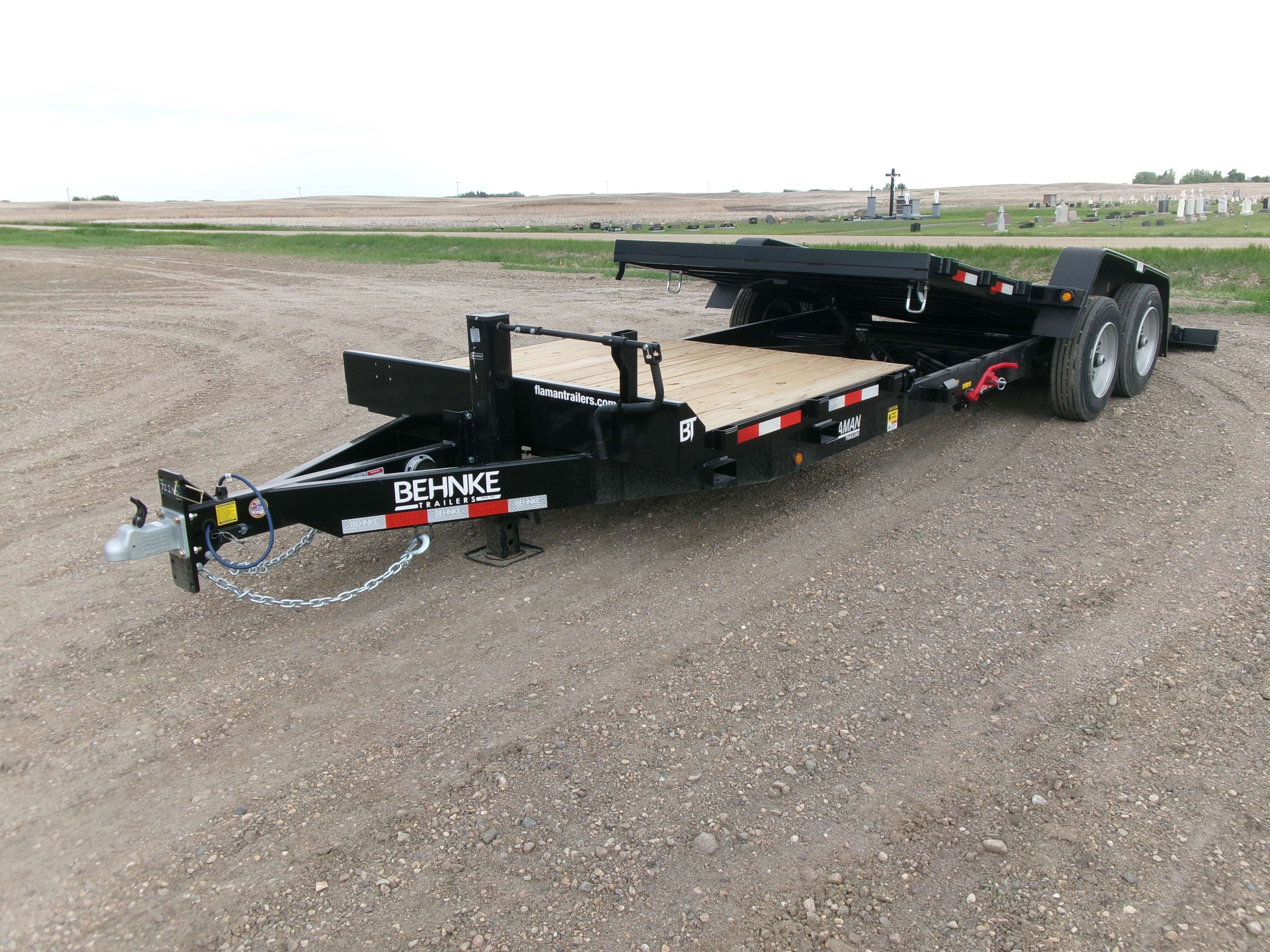 2024 Behnke TBCT 8'6" x 24' Partial Tilt