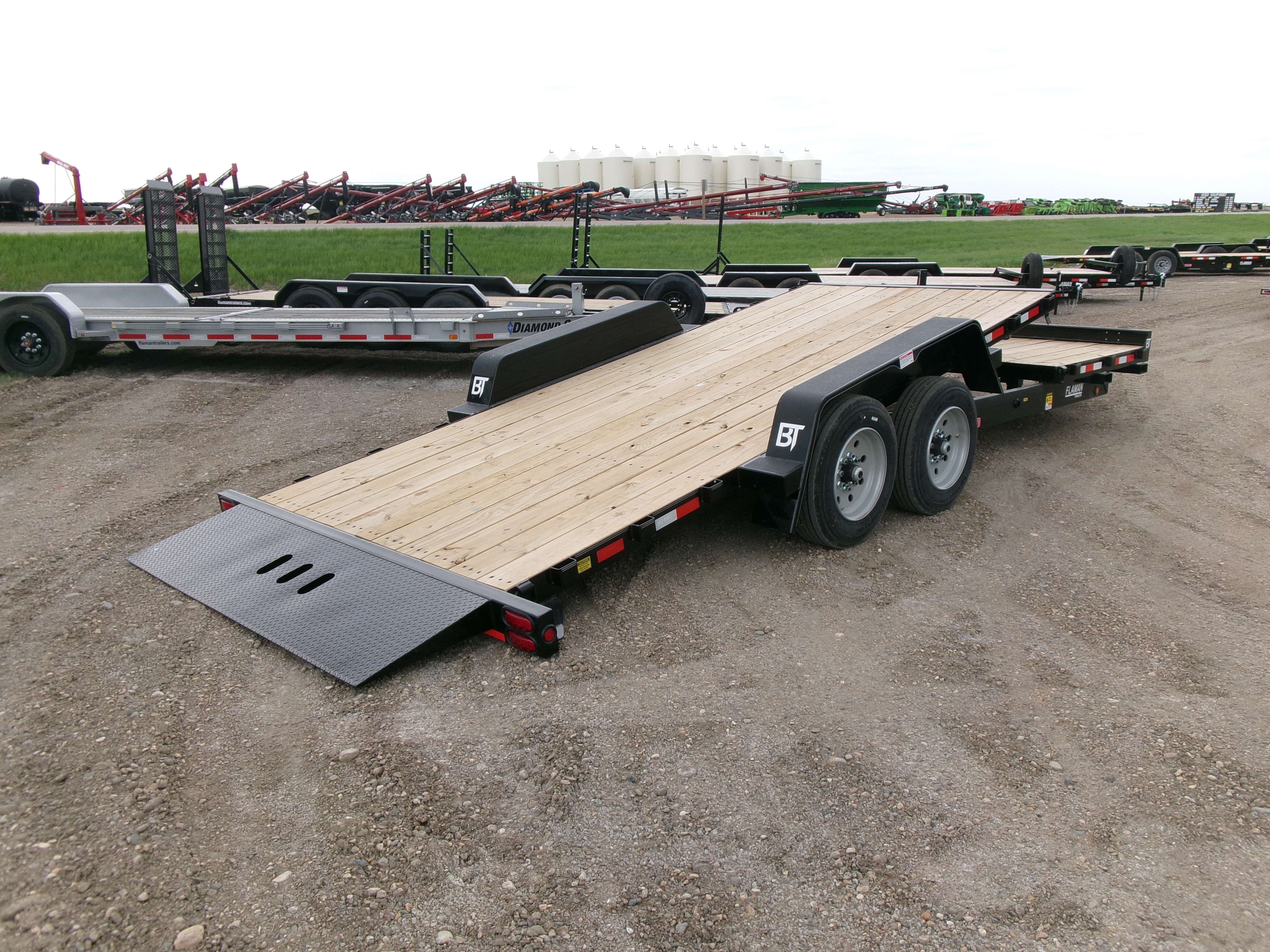 2024 Behnke TBCT 8'6" x 24' Partial Tilt