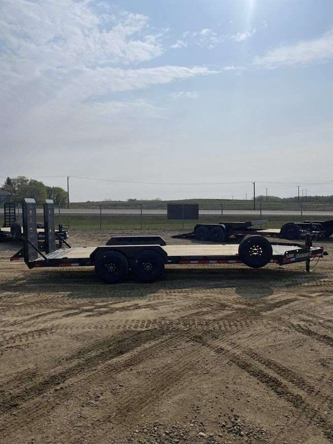 2024 Diamond C 20' Low Profile Extreme Duty Trailer