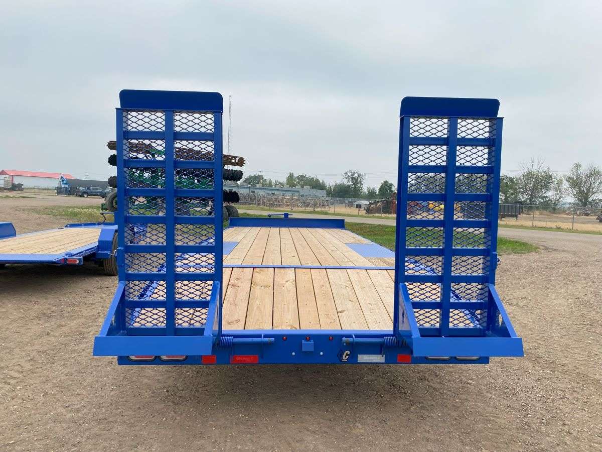 2024 Diamond C 22' Deck-Over Trailer