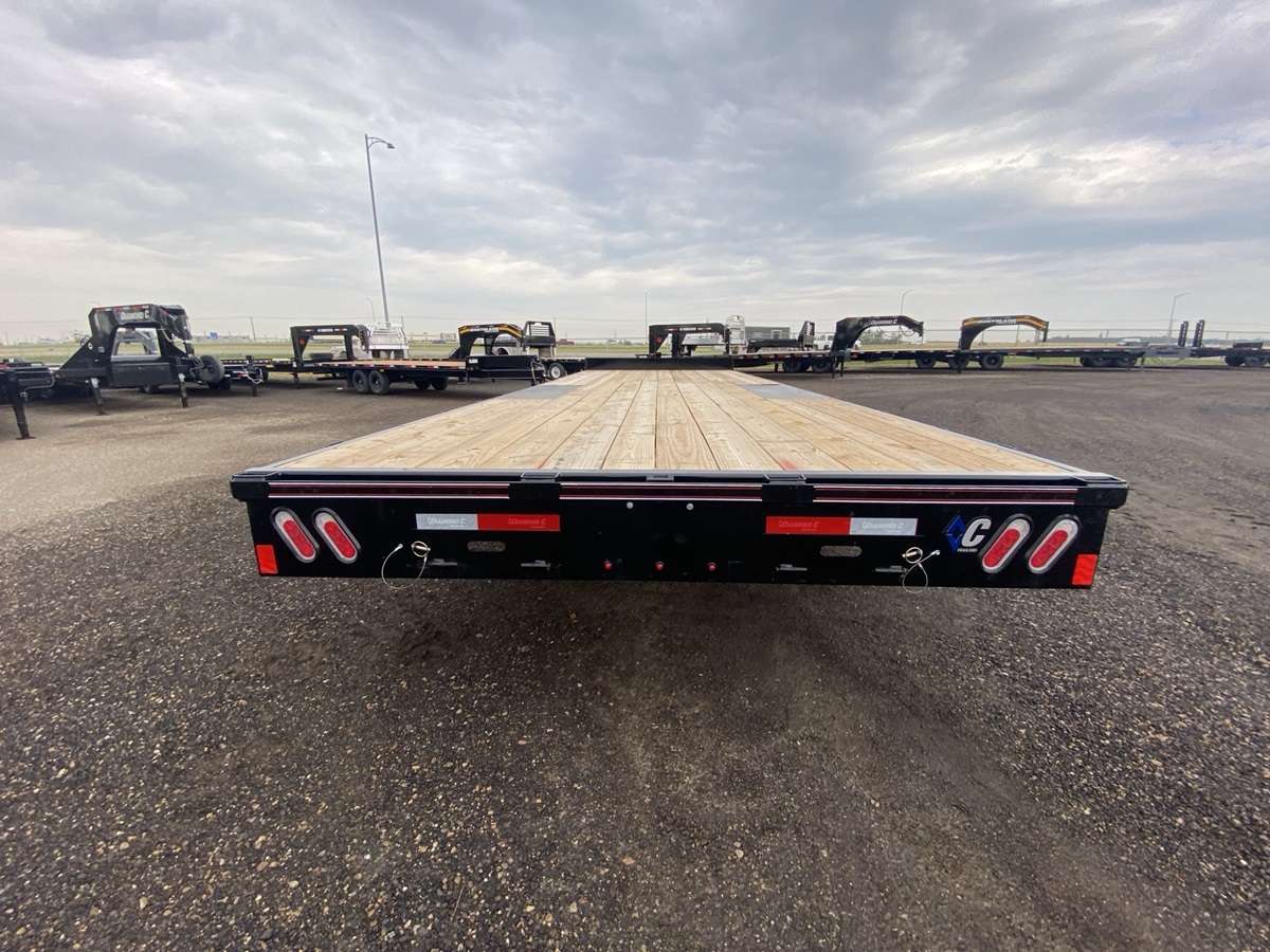 2024 Diamond C 24' Deck-Over Trailer