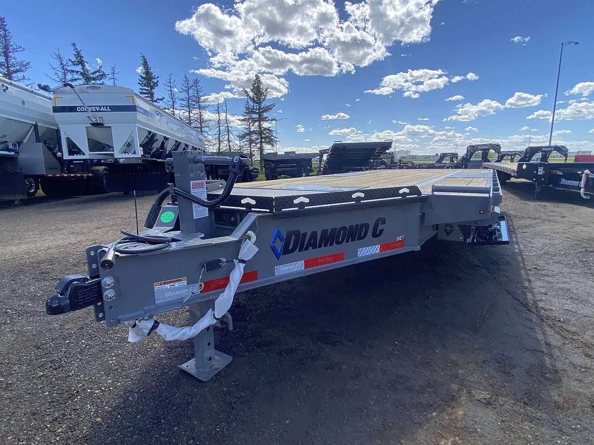 2024 Diamond C DET207- 20' Tilt Deck Trailer